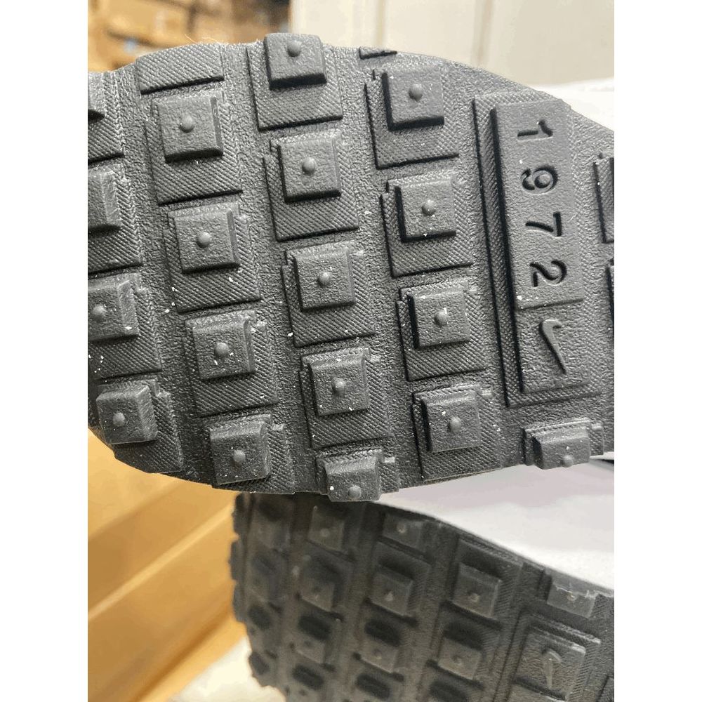 Nike Men's Waffle Debut Sneakers - Black/White 8 - Picture 6 of 10